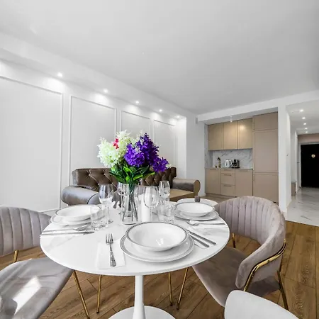 아파트 Centrum - Workspace, Balcony - By Rentujemy