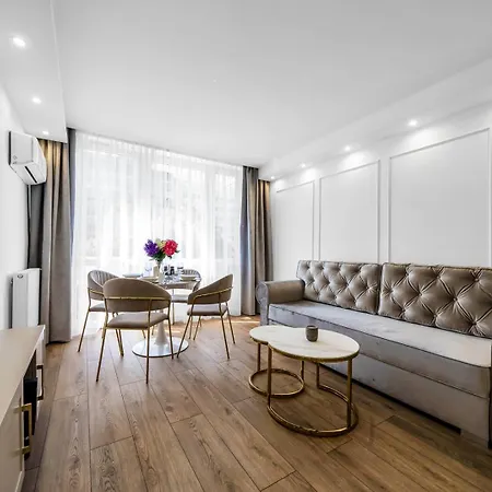 Centrum - Workspace, Balcony - By Rentujemy Appartement Varsovie