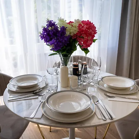 Appartement Centrum - Workspace, Balcony - By Rentujemy Varsovie