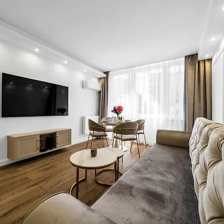 Appartement Centrum - Workspace, Balcony - By Rentujemy Varsovie