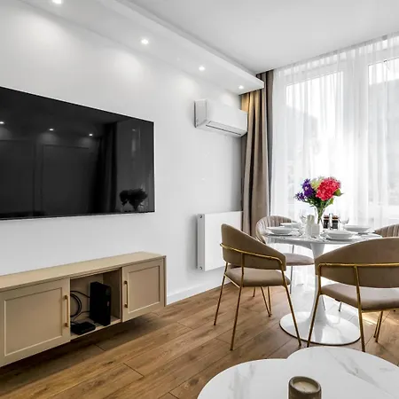 Appartement Centrum - Workspace, Balcony - By Rentujemy *