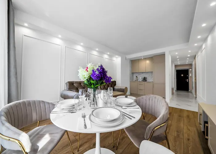 Apartamento Centrum - Workspace, Balcony - By Rentujemy